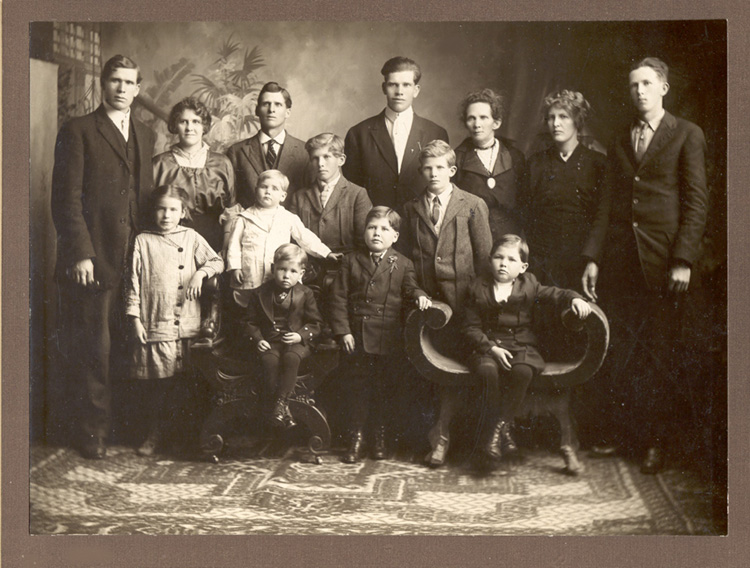 Heywood Family-1915